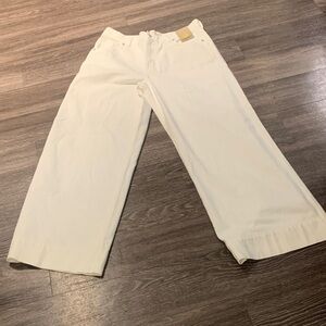Woman’s  White Pants by MADEWELL